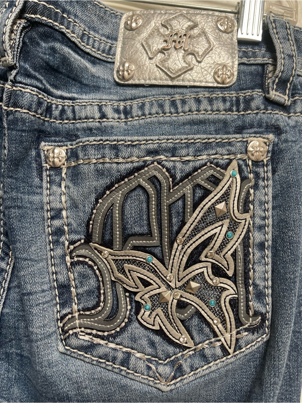 Miss Me Black Mid Rise Slim Wide Leg Jeans Med Wash NWOT Size 31 Fleur De Lis